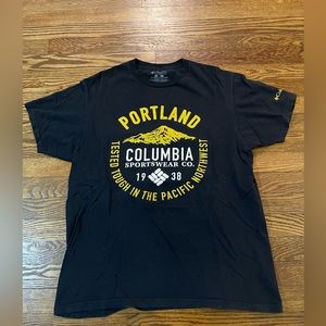 Columbia Sportswear Co Portland T- Shirt - Size Large